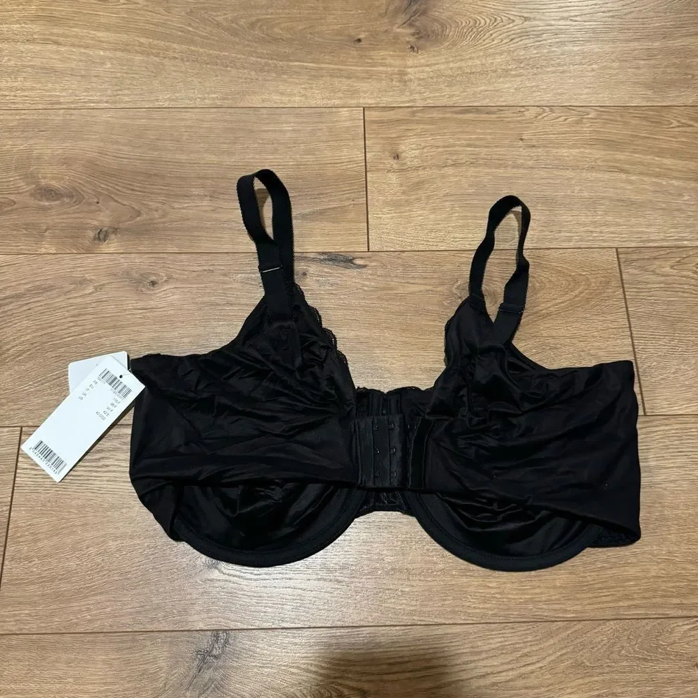 NWT Chantelle C Comfort Full Coverage Molded Underwire Bra in Black Size 42F